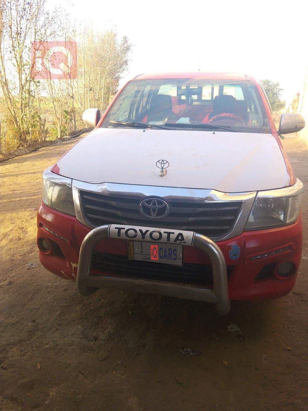 تويوتا هايلوكس